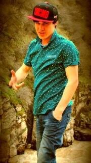  ,   Ruslan, 32 ,   