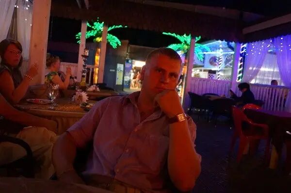  ,   Artem, 42 ,   ,   , 
