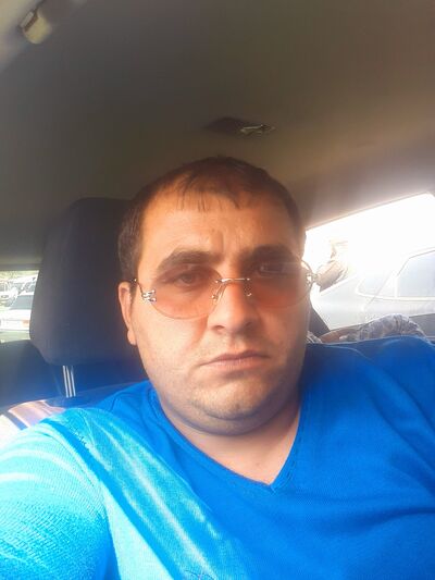  ,   Artur, 32 ,   ,   
