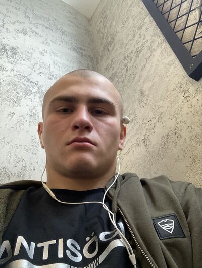  -,   Egor, 20 ,   ,   , c 