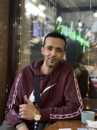  ,   Simo, 37 ,   ,   