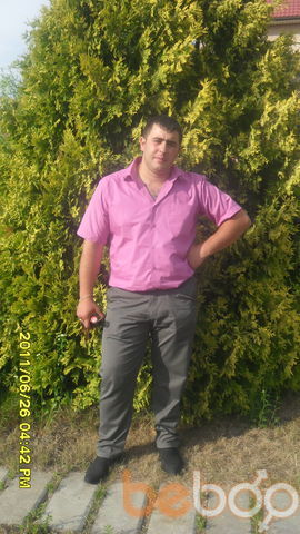  ,   Samir, 40 ,   