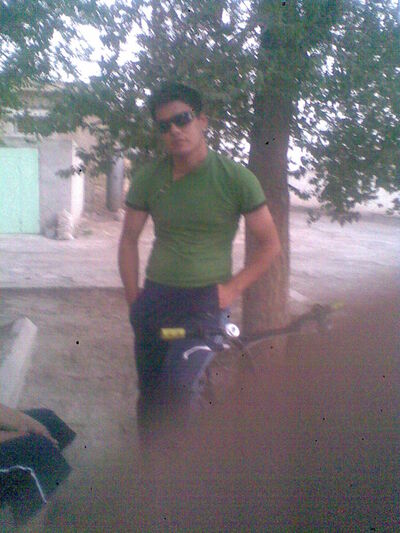  ,   Oybek, 30 ,   ,   , c 