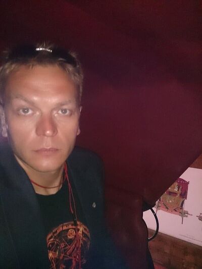  ,   Mikemolot, 44 ,   ,   