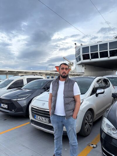  ,   Habib, 43 ,   ,   