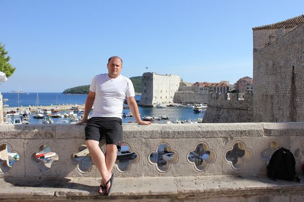  ,   Vitalij, 47 ,   ,   , c 