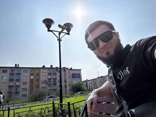  ,   Abu, 28 ,   ,   , c , 
