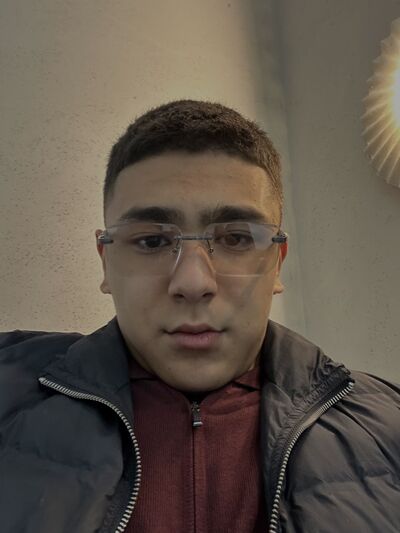  ,   Ulan, 21 ,   