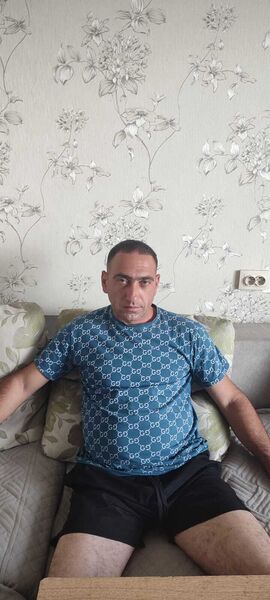  ,   Artur, 39 ,   ,   