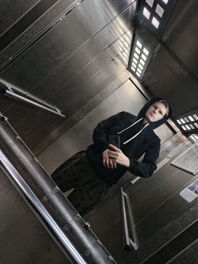  ,   Roman, 22 ,   ,   