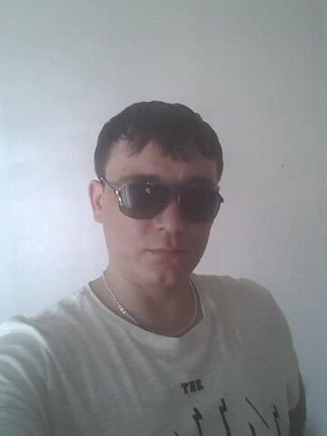  ,   Ruslan, 39 ,   