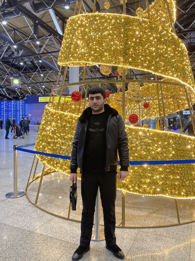  ,   Hayk, 35 ,   c 