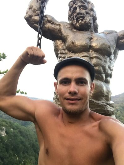  ,   Vladislav, 36 ,   ,   