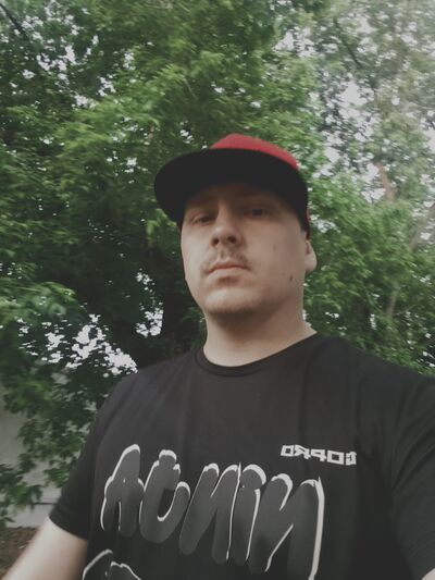   ,   Andrew, 32 ,   ,   , c , 
