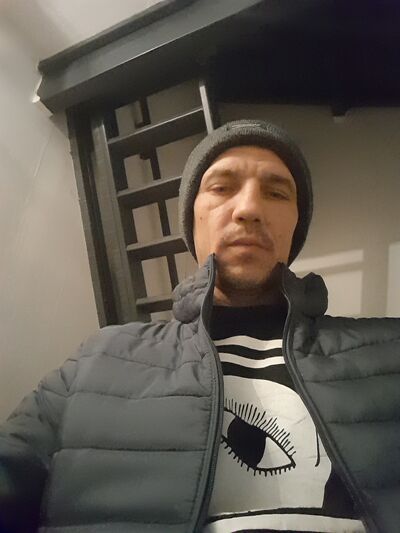  Soho,   Vasile, 40 ,   ,   