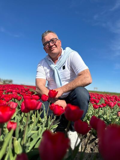 ,   Paul, 54 ,   ,   