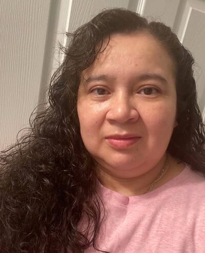  London Colney,   Olivia, 46 ,   ,   