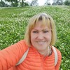  ,  Leena, 64