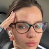  ,  Viktoria, 37