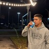  ,  Axi, 22