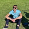  ,  Misha, 32