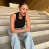  Vestec,  Anna, 37