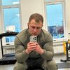   ,  Artur, 32