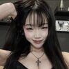 ,  Lia, 18