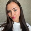  ,  Viktoria, 28